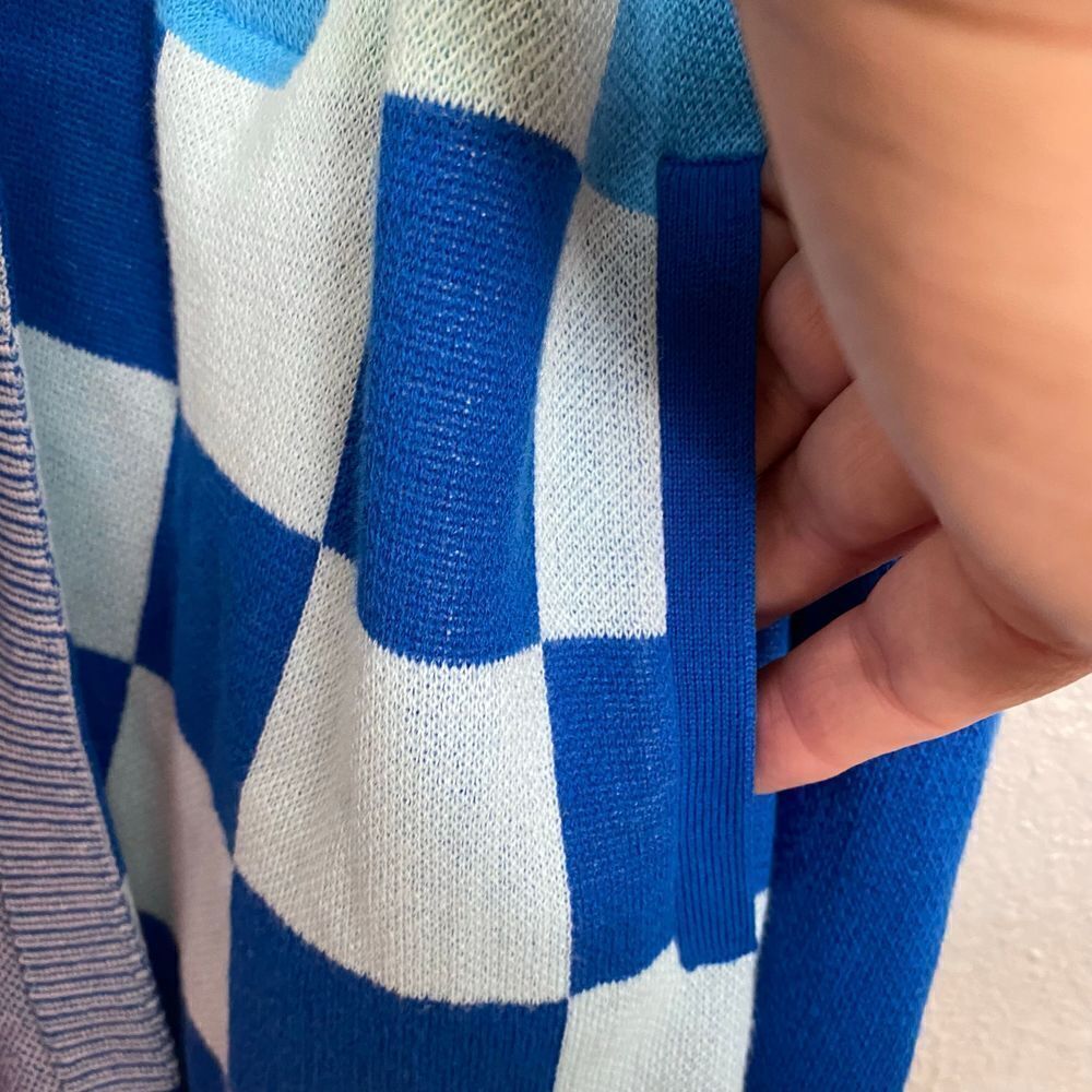 ⭐️ Lands’ End Color Block Cardigan - Picture 5 of 6